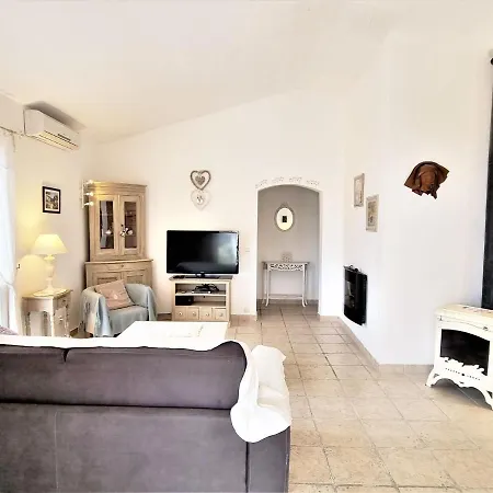 Holiday Les Lavandes By Interhome